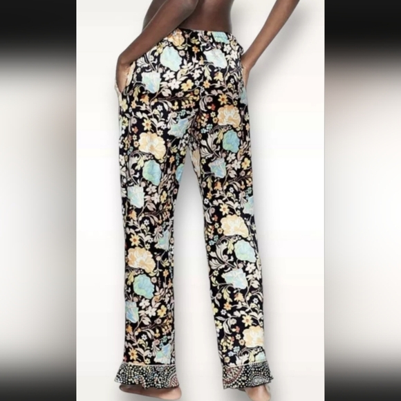 Victoria's Secret Green Black Pajama Set - Picture 5 of 10